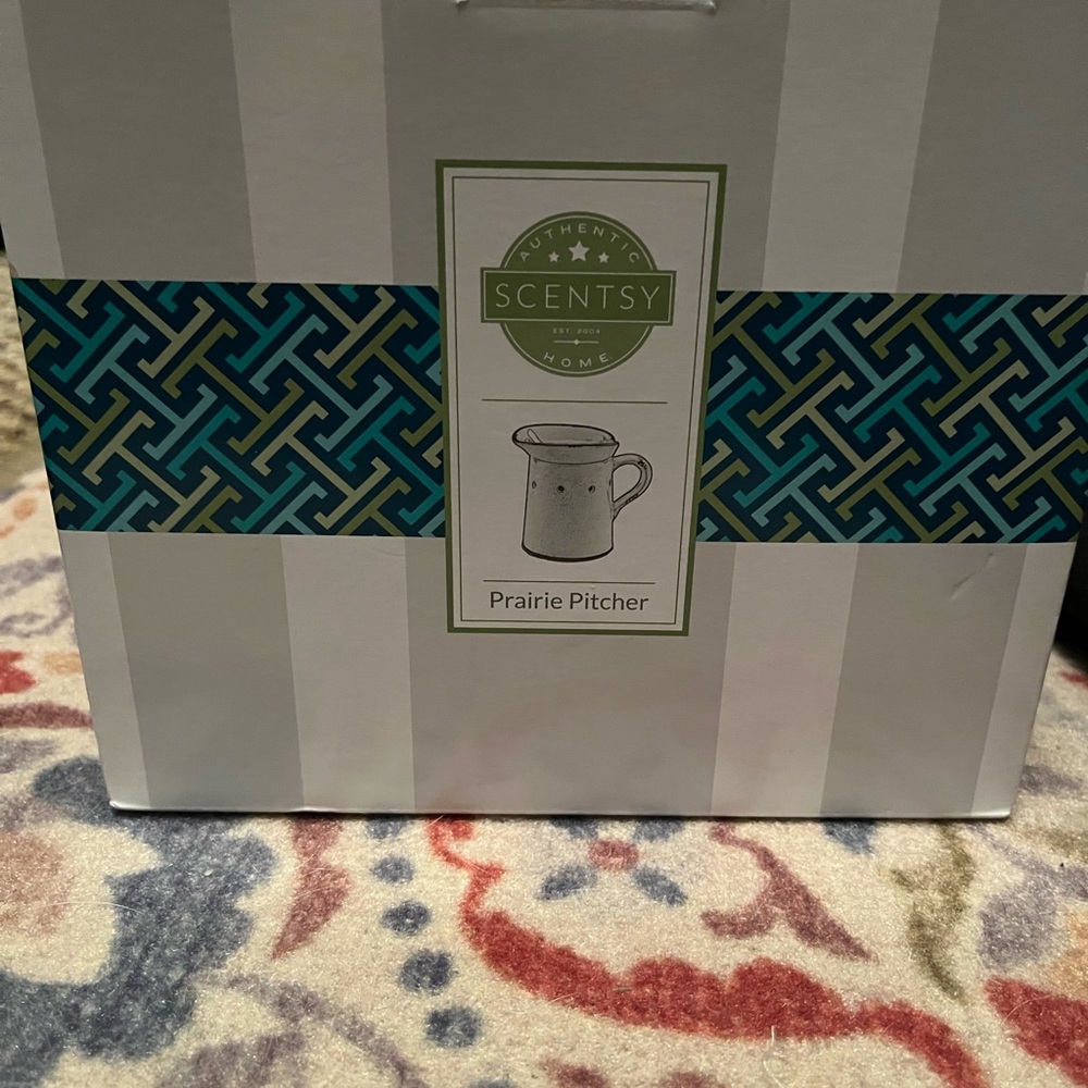 Scentsy Prairie Pitcher